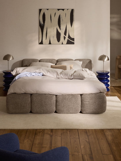 Westwing Collection Polsterbett Tayla aus Teddy-Bouclé mit Stauraum im Angebot