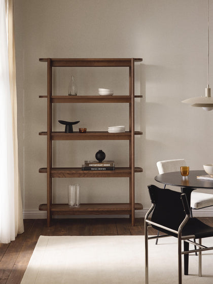 Westwing Collection Hohes Holz-Regal Libby Riesige Rabatte