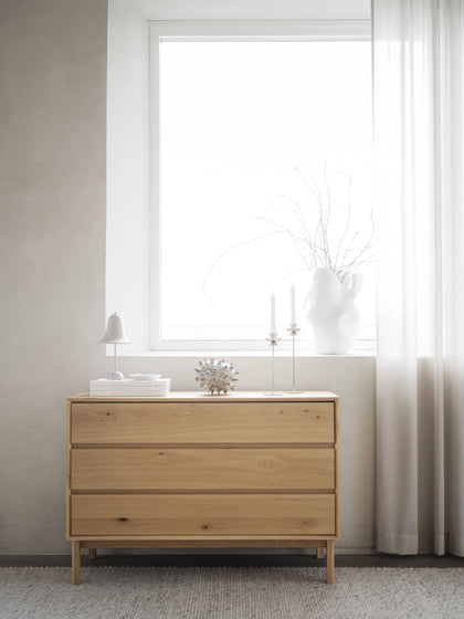 Westwing Collection Kommode Mackay aus Eichenholz Preisnachlass