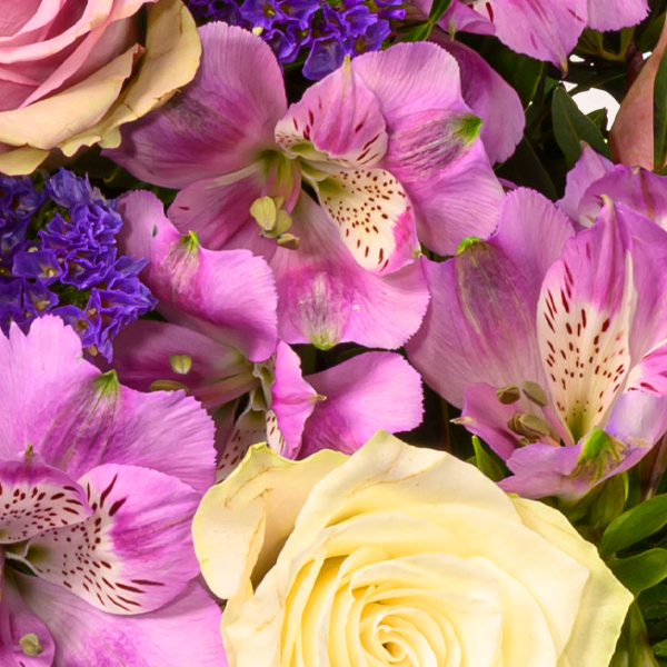 floraprima Blumenstrauß Danke mit Vase & Ferrero Giotto 3er Top Angebot